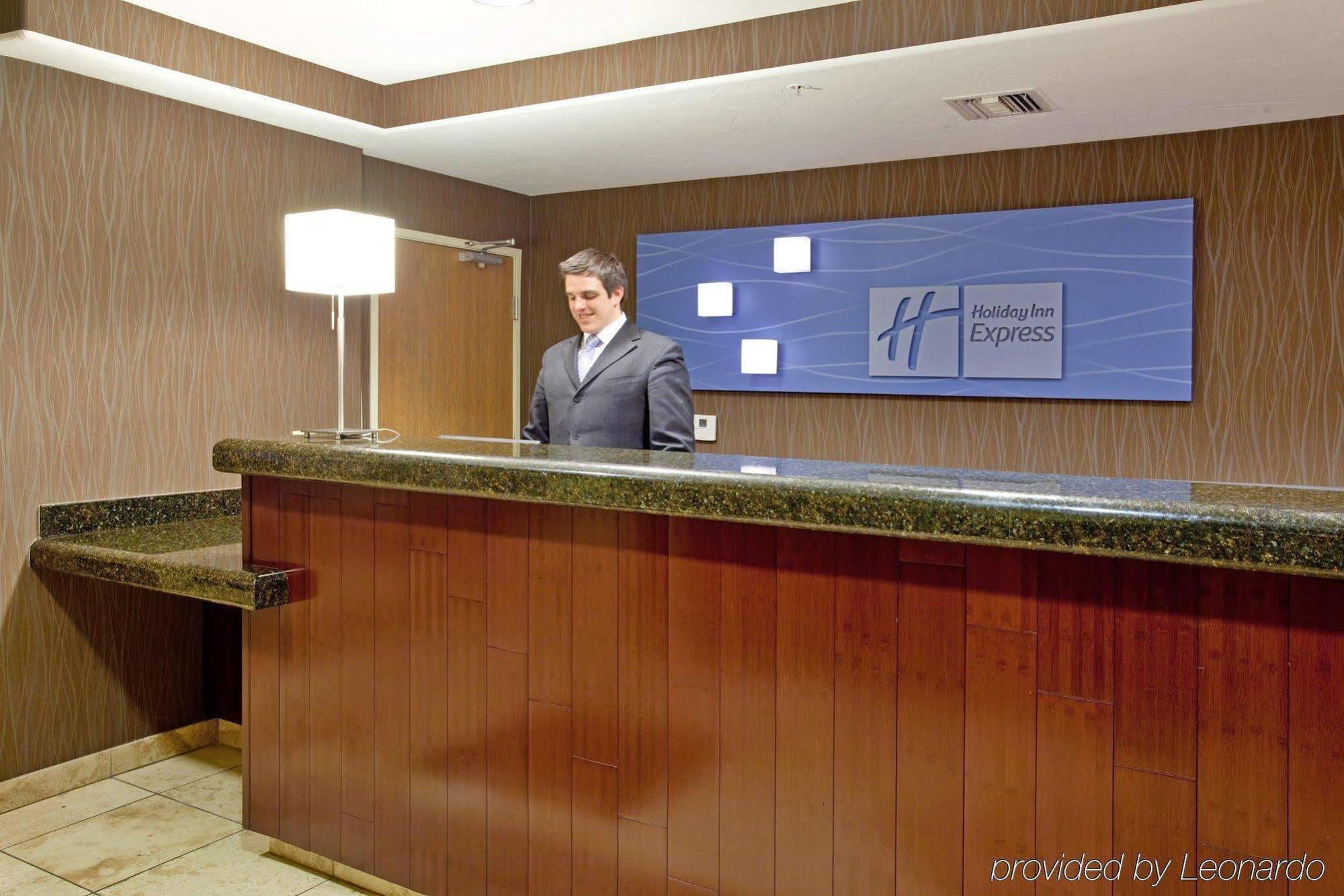 Hotel Express By Ihg