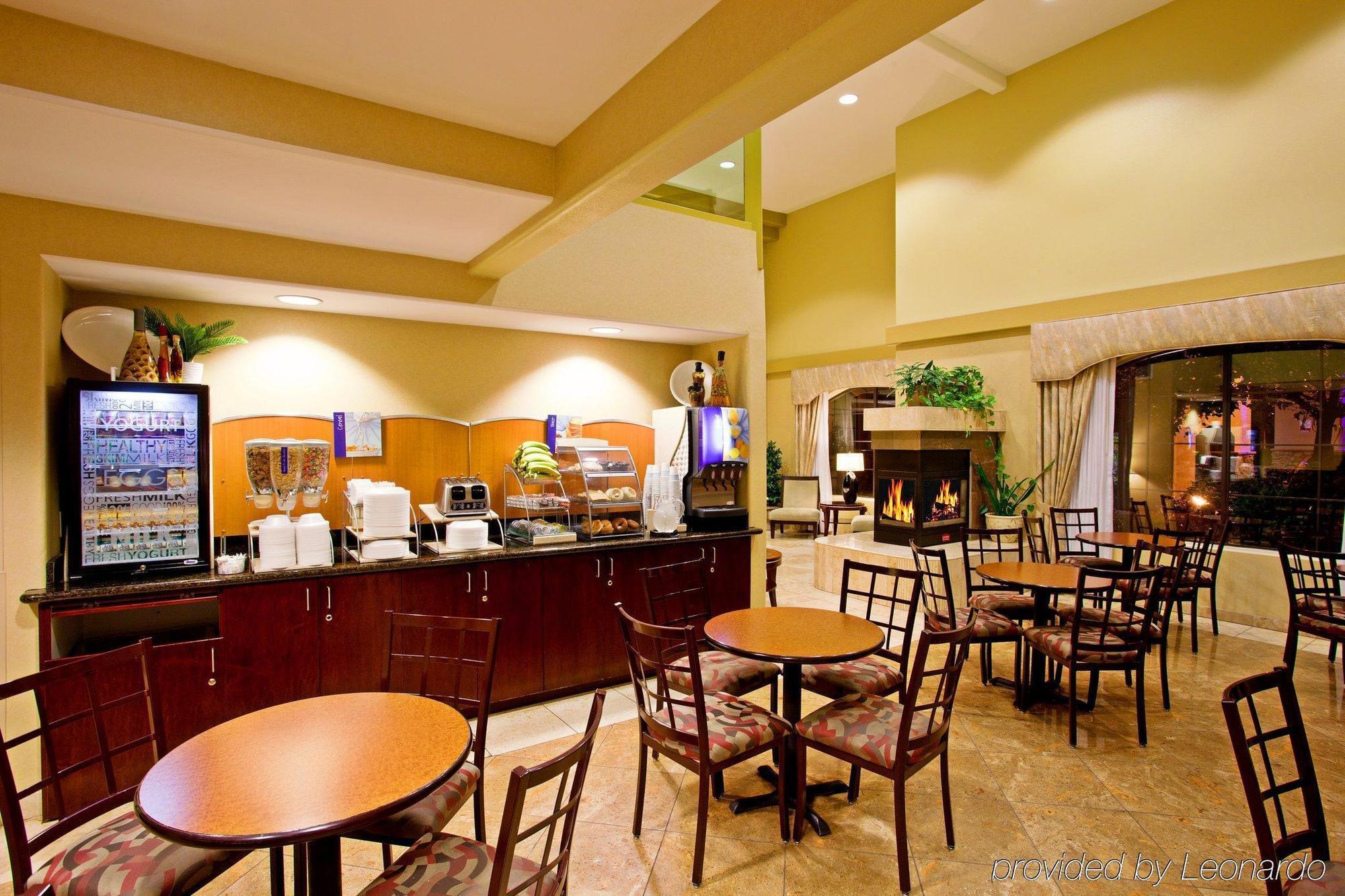 Express By Ihg Hotel 3*